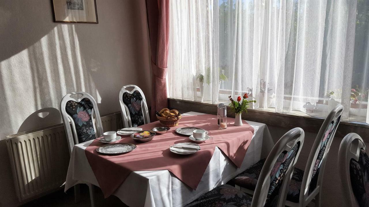 Pension Waldfrieden Wolkenstein Buitenkant foto